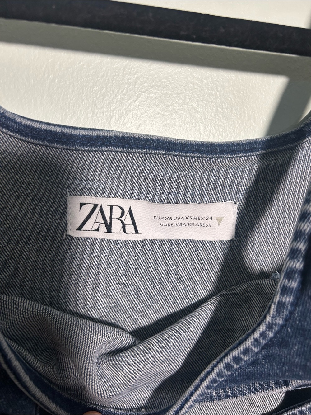 Zara Mini Dress - Picture 3 of 3